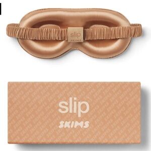 SLIP X SKIMS Contour Sleep Mask